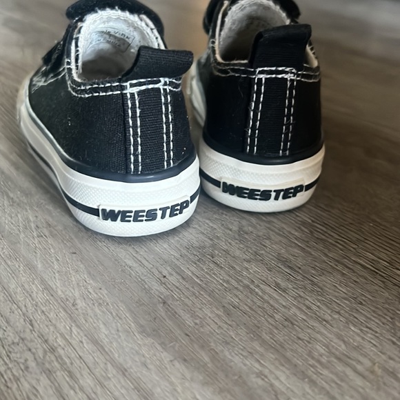 WeeStep like-new toddler shoes, EUC - Picture 5 of 6